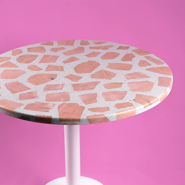 Plateau de table en Terrazzo blanc et Marbre rose