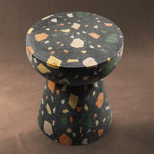 Petit tabouret champignon en Terrazzo